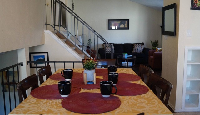 Cozy, pet friendly, home. Great location for walks, food, Boulder, Lyons & RMNP