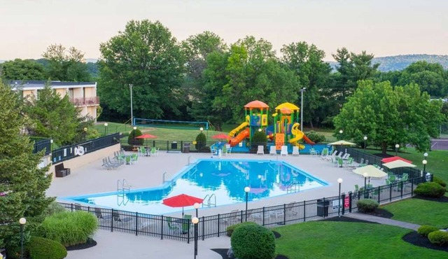 Cozy Pet-Friendly Rooms w/Playground – Near Hersheypark Fun!