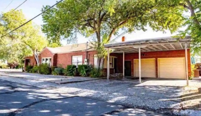 Cozy Pet-Friendly Studio with AC and WiFi in Delightful Reno