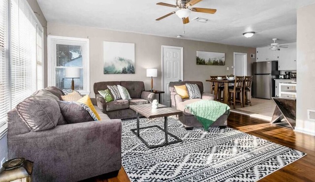 Cozy Pets Allowed Large Fenced yard Grill 3 Bed