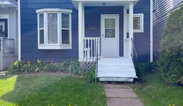 Cozy Place! 3bd 1bath. Dog friendly