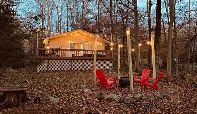 Cozy Pocono Cabin @ Big Bass Lake Lots of Amenities