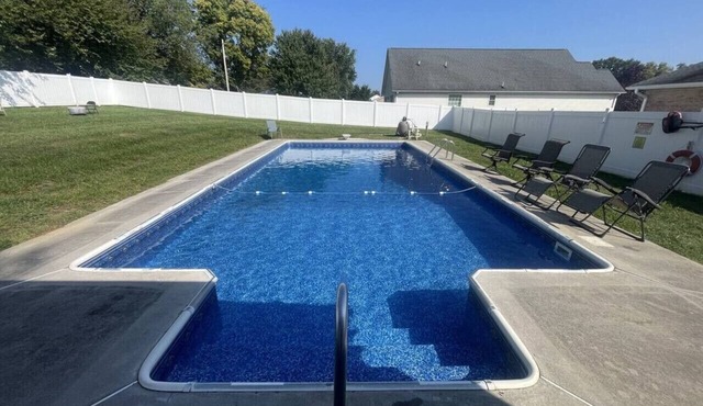 Cozy Pool & Hot Tub Retreat by Casino