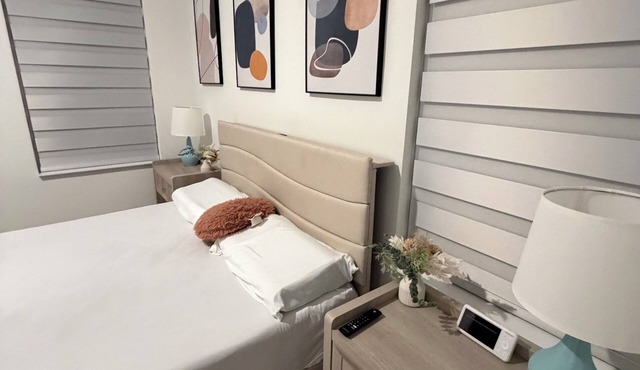 Cozy private 1-bedroom in a Single family home