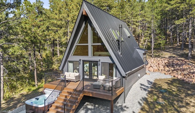 Cozy Private A-Frame Retreat/Hot Tub/w-Views