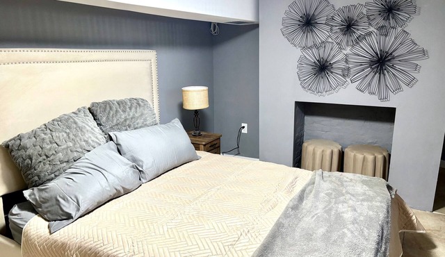 Cozy private basement in West Orange w/NYC access, WiFi, kitchen-Private entry