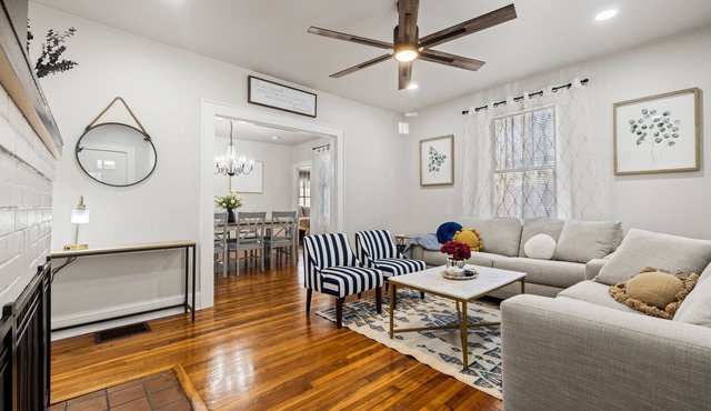 Cozy *Private Home* 2Miles to UT/Neyland Stadium/Boiling Arena .