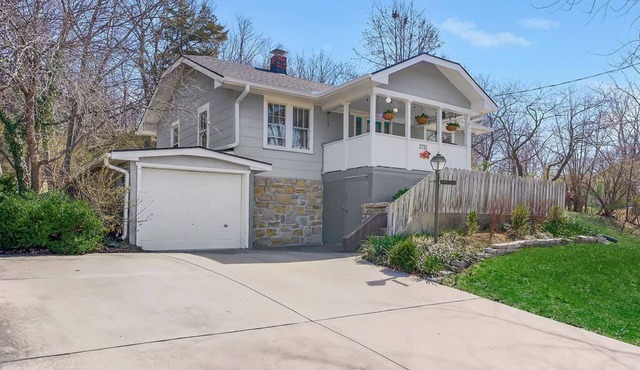Cozy Private House- KC World Cup Retreat+Traveling Business Stays+Family+Parking
