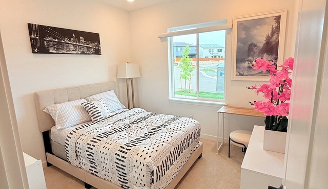 Cozy Private Room 1 Near Seattle & Mt. Rainier – Quiet & Comfy Stay + Car Rental