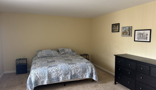 Cozy Private Room Near Downtown Boston