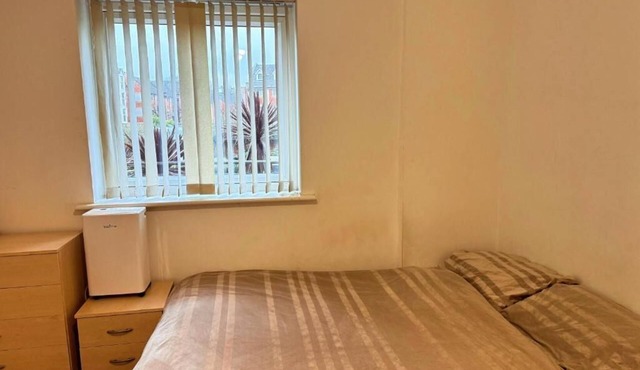 Cozy Private Room with Free Wi-Fi