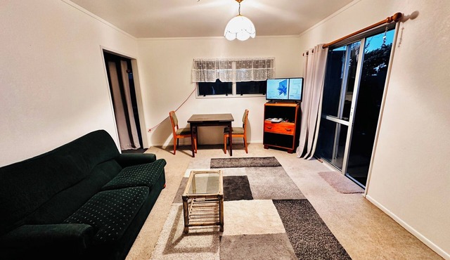 Cozy Private Studio – 100m from the Beach | Port Waikato, NZ