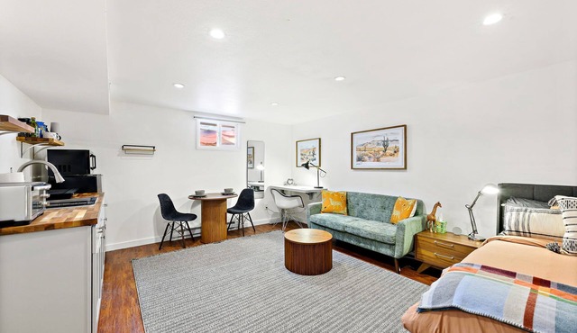 Cozy, Private Suite - Minutes to Downtown, CU Boulder, & Medical Centers