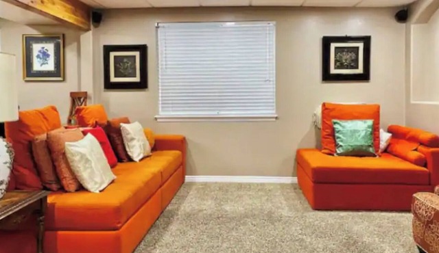 Cozy Private Suite with Kitchen, Gym, and More in UT!