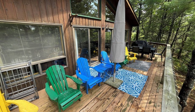 Cozy Private Waterfront Cottage
