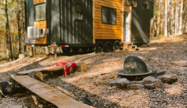 COZY PSU Rustic Tiny Home and Fishing Retreat