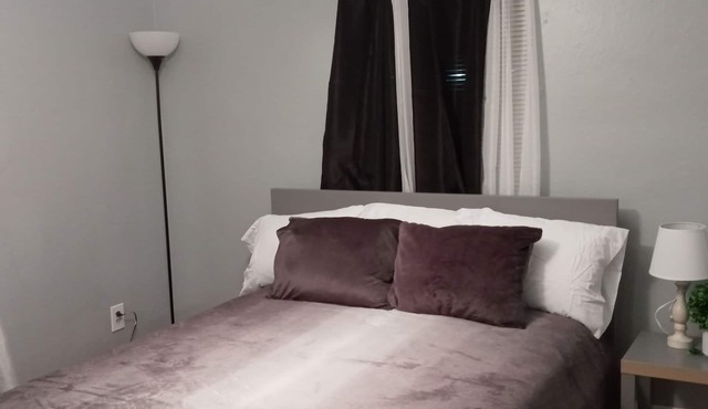 Cozy, quiet,clean home settings