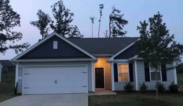 Cozy quiet family home