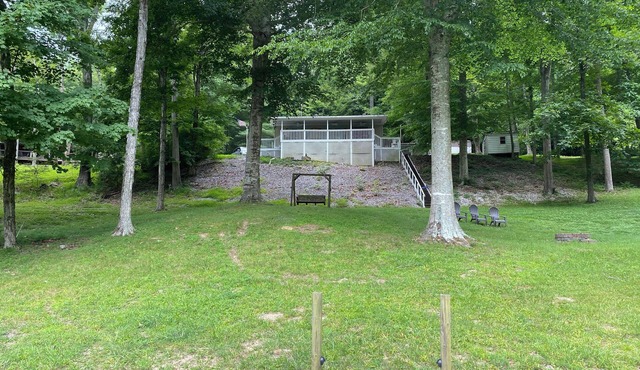 Cozy, Quiet Home on Lake Malone with private dock