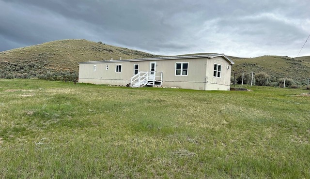 Cozy Quiet Home on Sage Creek