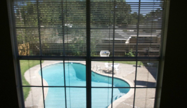 Cozy & Quiet Private Guesthouse! Located in the Energy Corridor Greater Houston