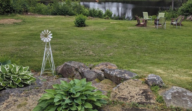 Cozy, quiet, relaxing watching sunsets and sunrises on Richibucto river.