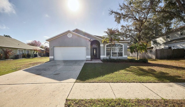 Cozy Quiet Spacious Private and Clean in Valrico near Brandon and Tampa
