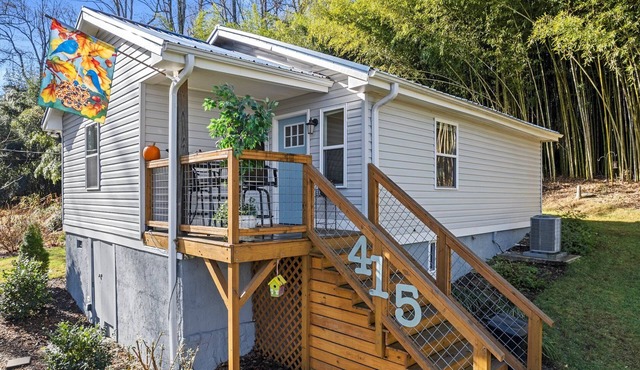 Cozy, quiet, yet close to downtown, super-fast 1G Internet