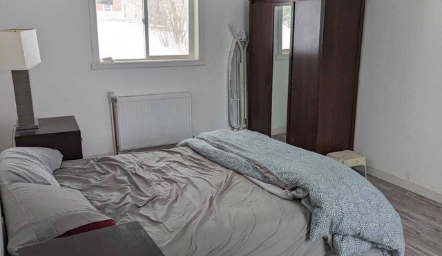 Cozy retreat nestled in an Apple Orchard. Rural living close to the city!