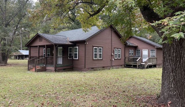 Cozy remodeled home on 4 private acres. No cleaning fee!