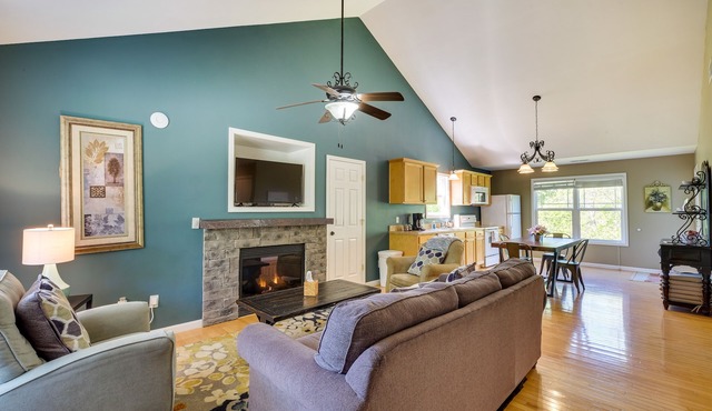 Cozy Resort-Style Escape on Taylorsville Lake!