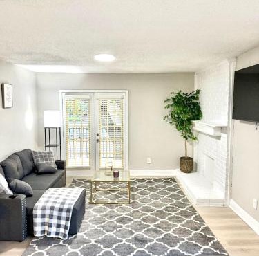 Cozy retreat 1Br 1Ba near hospital and tollway