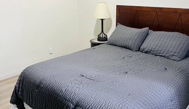 Cozy retreat across the street from Shawano Lake.