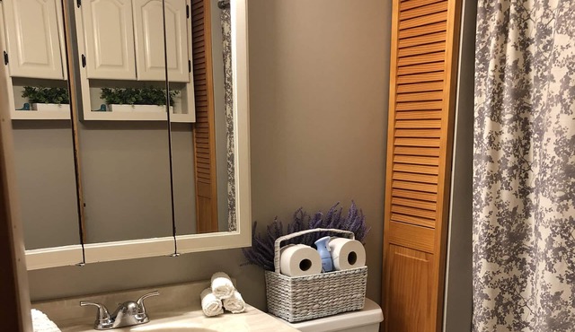 Cozy Retreat at Bernie’s Bottom