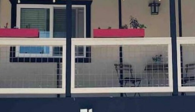 Cozy Retreat|Close to Village|Pets OK