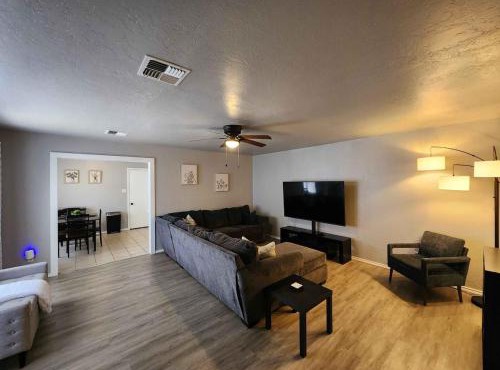 Cozy Retreat Family Pet Friendly Near Ft Sill