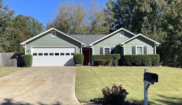 Cozy Retreat in Alpharetta. Perfect Getaway