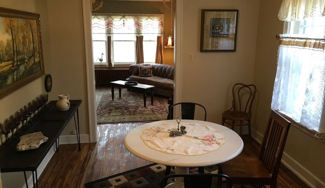 Cozy retreat in the historic Park-To-Park district of Fort Madison