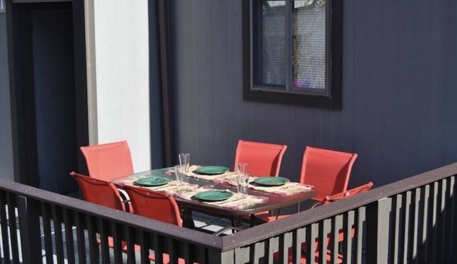 Cozy retreat in the Pocono Mountains.