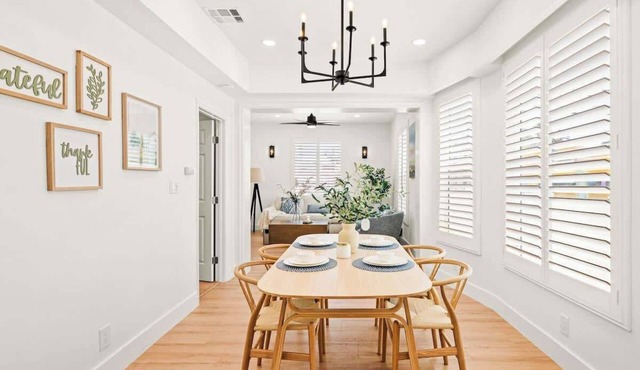 Cozy Retreat Near Downtown – Perfect for Families