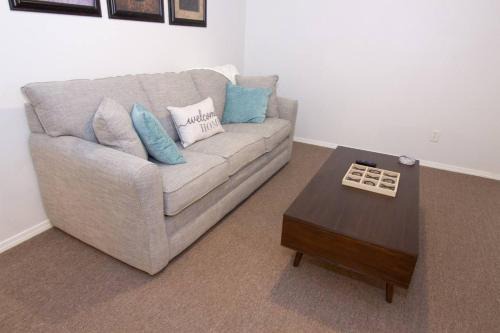 Cozy Retreat Near Ft Wood!