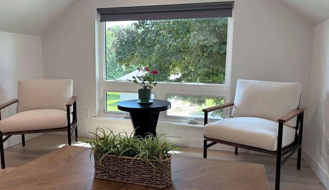 Cozy Retreat Near Spirit Lake, 1 BD Sleeps 4