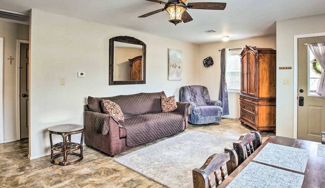 Cozy retreat not far from Mt. Magazine or Blue Mountain! n
