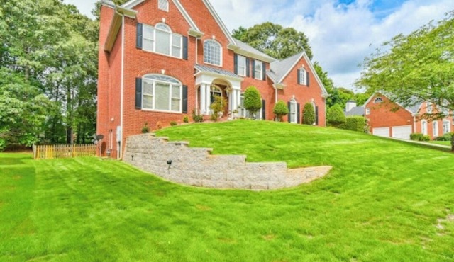 Cozy Retreat off Webb Gin House Rd, Snellville