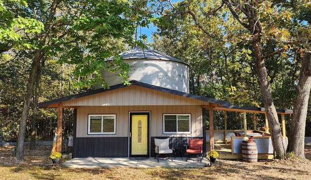 Cozy Retreat Surrounded by Nature