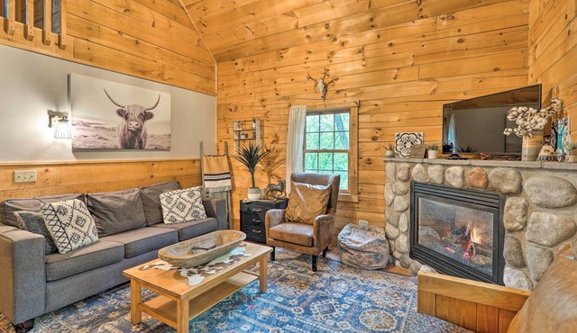 Cozy Retreat w/Porch & Double JJ Resort Access!
