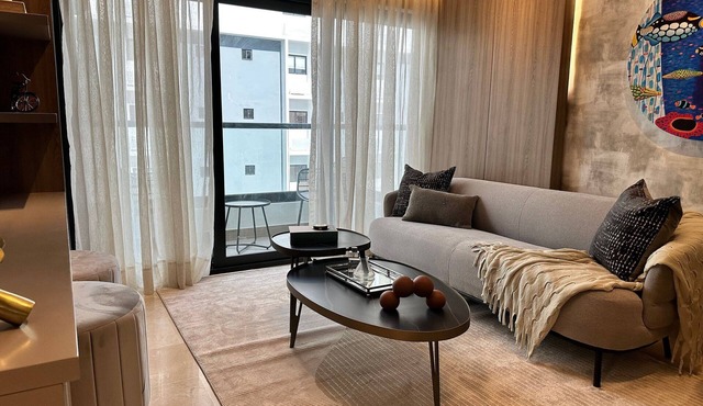 Cozy Retreat w/Rooftop, Pool, CityCenter YellowKey