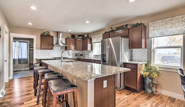 Cozy Retreat w/Yard Space ~ 11 Mi to Longmont!