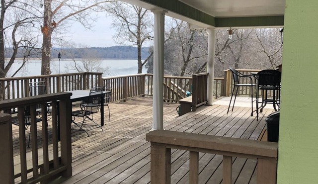 Cozy River House, Beautiful River Views, Community Boat Ramp, and Kayaks