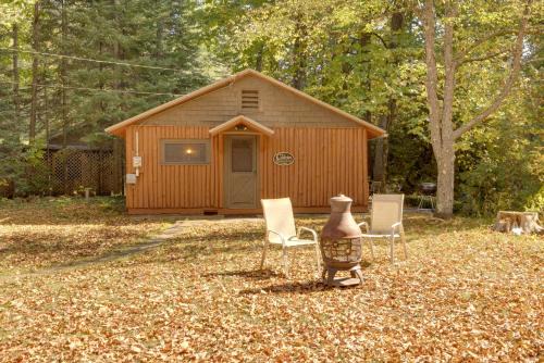Cozy Rivershire Retreat Cabin Near Traverse City